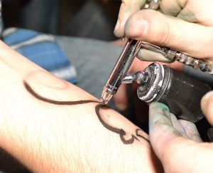 how long do airbrush tattoos last ?